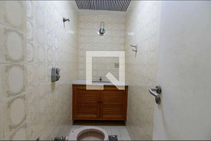 140 m² apartment with 4 bedrooms and 1 en-suite — photo 9