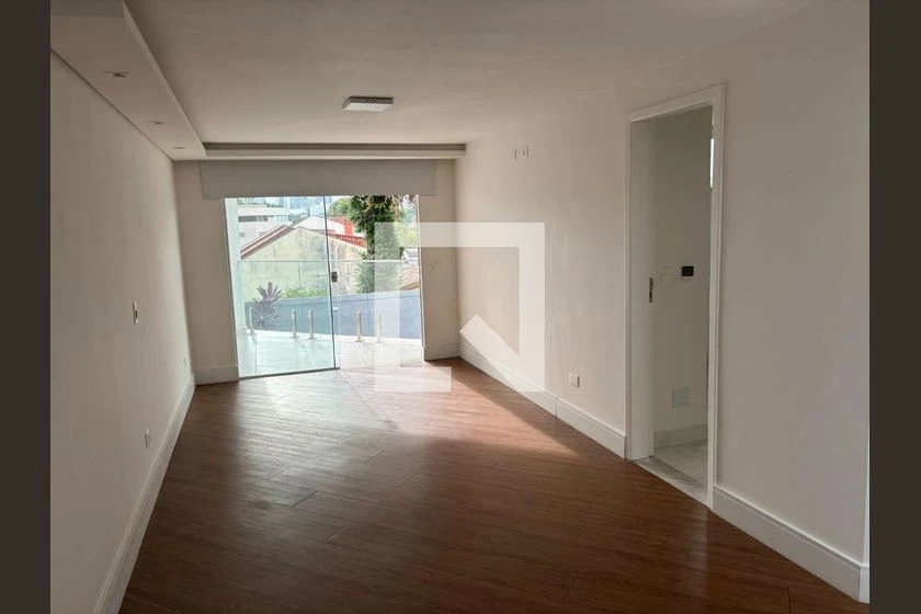 Unfurnished house with 3 bedrooms and private garden — photo 10