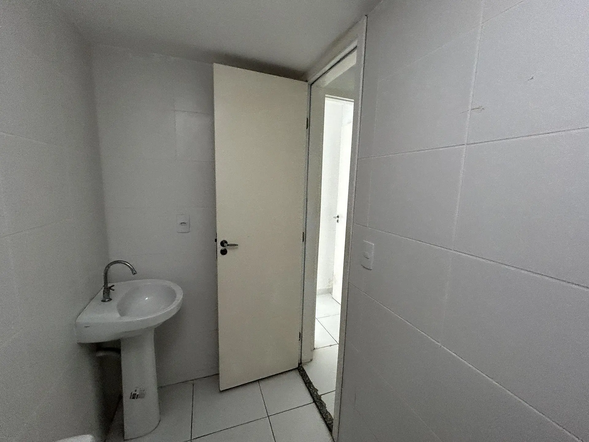 Apartamento sem mobília de 1 quarto com 2 banheiros — photo 37