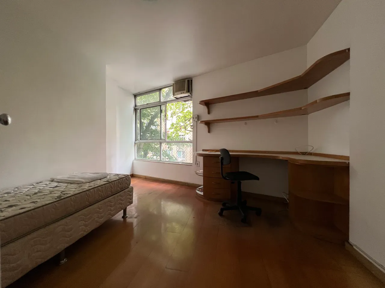 2-bedroom apartment with a home office in Rio de Janeiro — photo 3