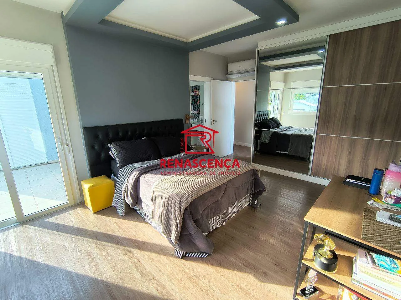 Меблированный дом с 4 спальнями-сюитами и садом 502 м² — photo 26