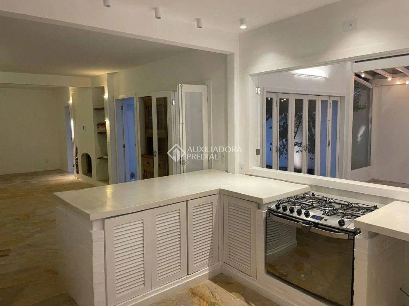 Casa mobiliada, 278 m², com piscina privativa — photo 3