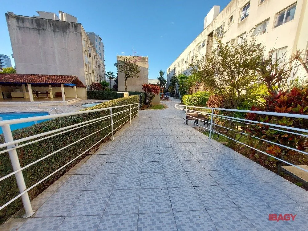 Квартира з 1 спальнею та паркуванням на 36 м² — photo 8