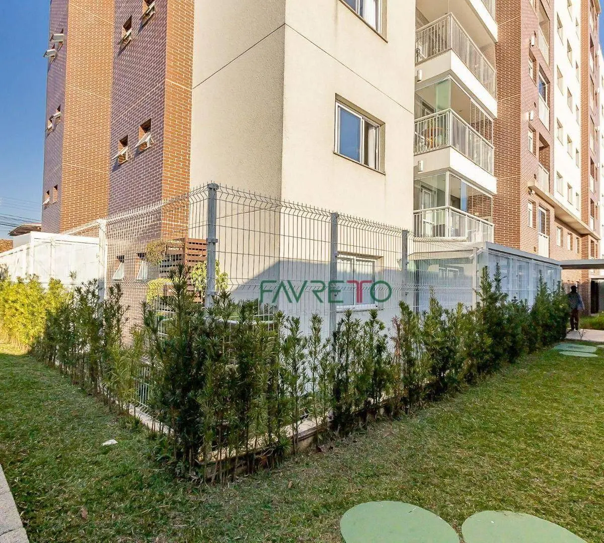 One-bedroom apartment in a building with a pool — photo 38