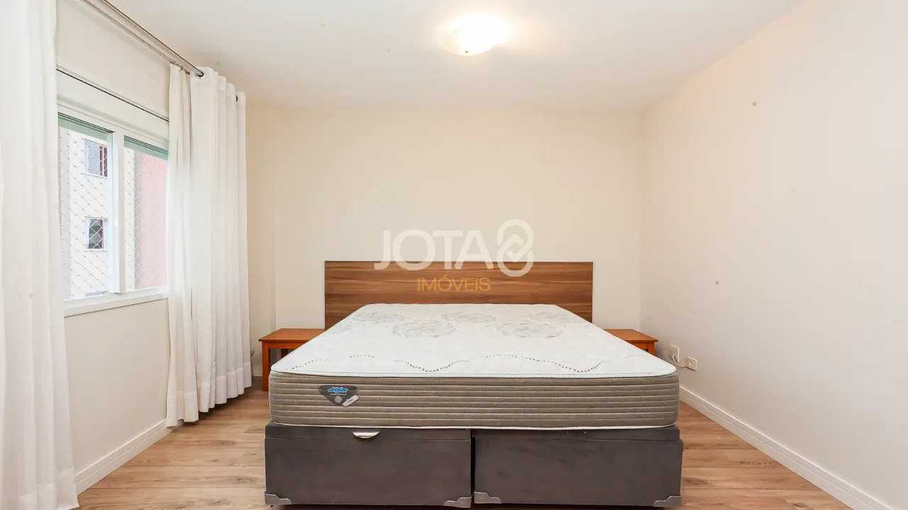Furnished apartment with 131 m², 2 bedrooms and 3 baths — photo 15