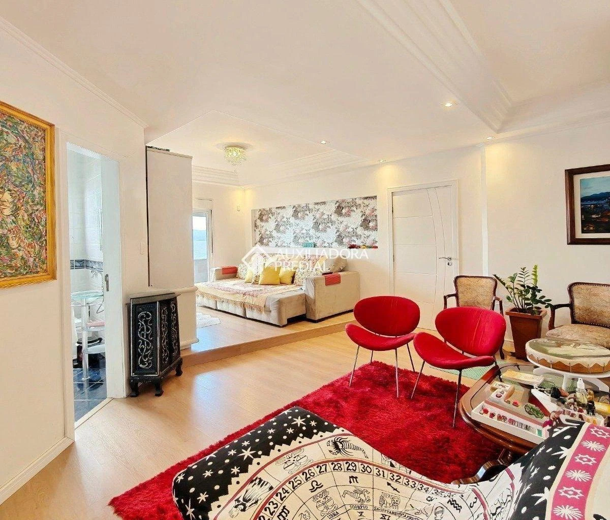 Water view in a 4-bedroom house, 320 m² — photo 23