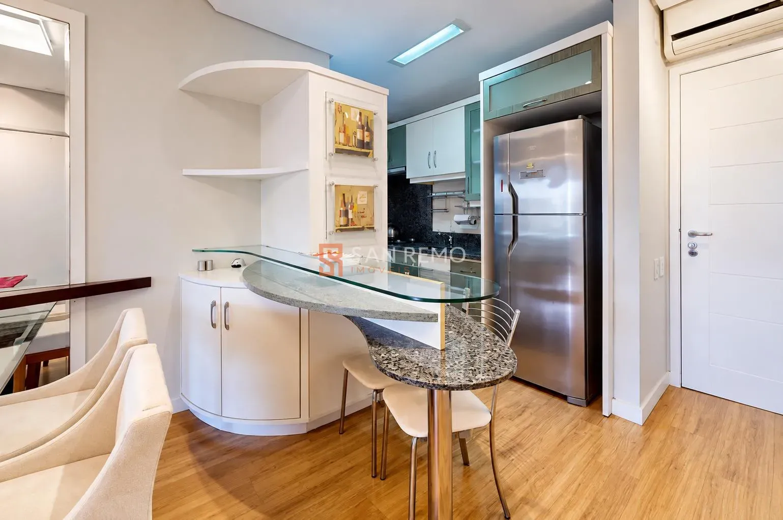 Furnished apartment, 61 m², with a grill on the balcony — photo 8