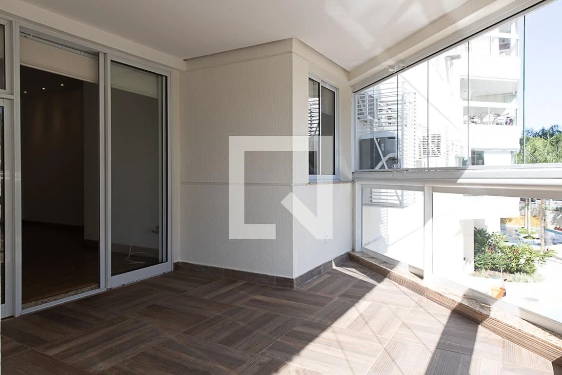 Apartment with 3 bedrooms, balcony and private BBQ — photo 20