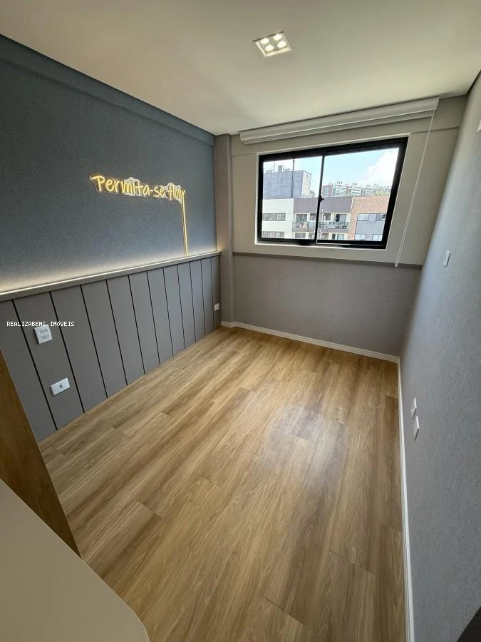 Furnished 2-bedroom apartment with balcony — photo 37
