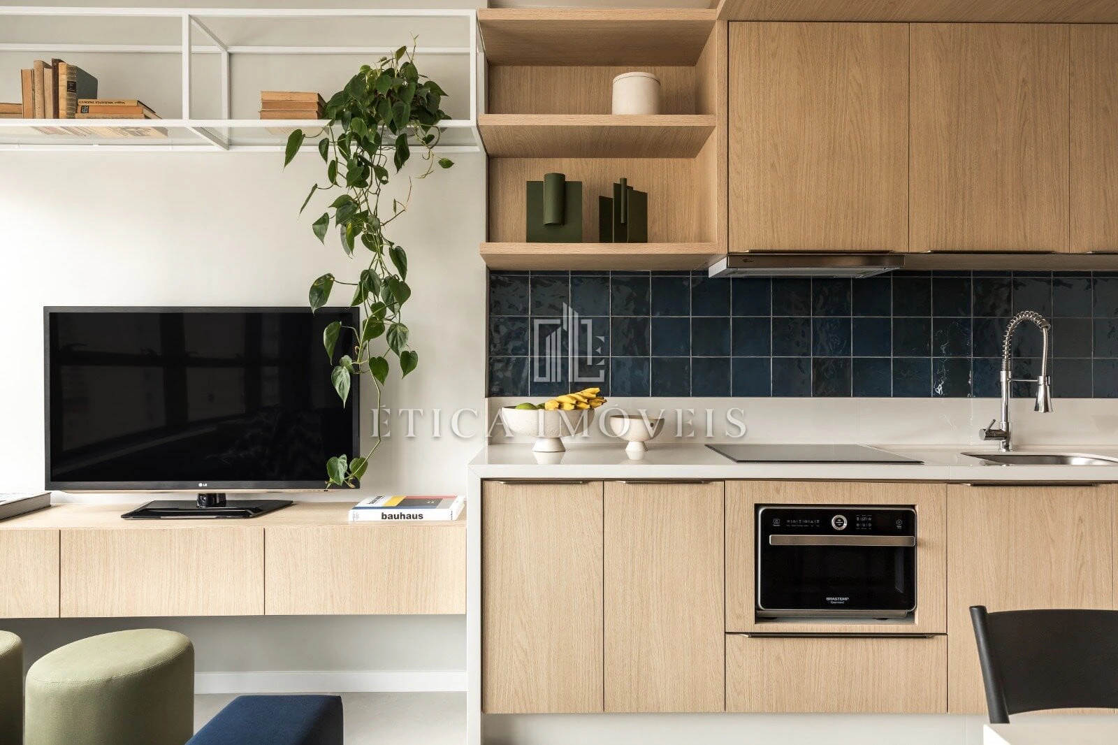 Home office in a one-bedroom apartment, 29 m² — photo 14