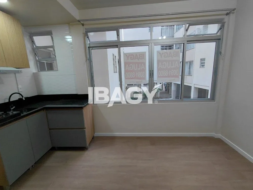 Apartamento de 1 dormitorio sin amueblar con cocina compacta — photo 3