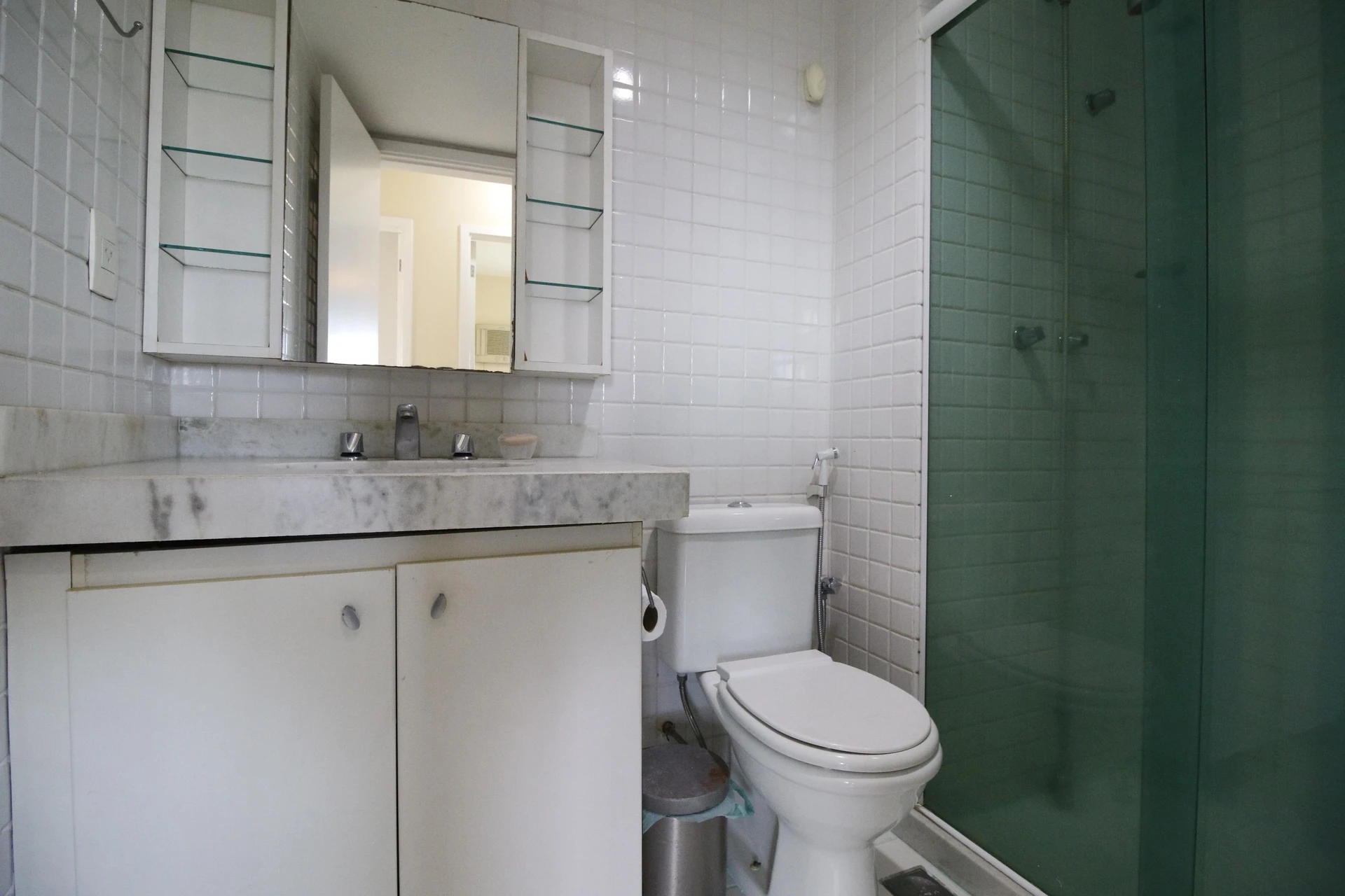 Робоче місце та 3 спальні: квартира 102 м² — photo 21