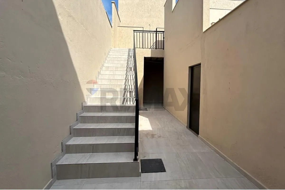 Студия 30 м² на 2 этаже с душем в стекле — photo 10