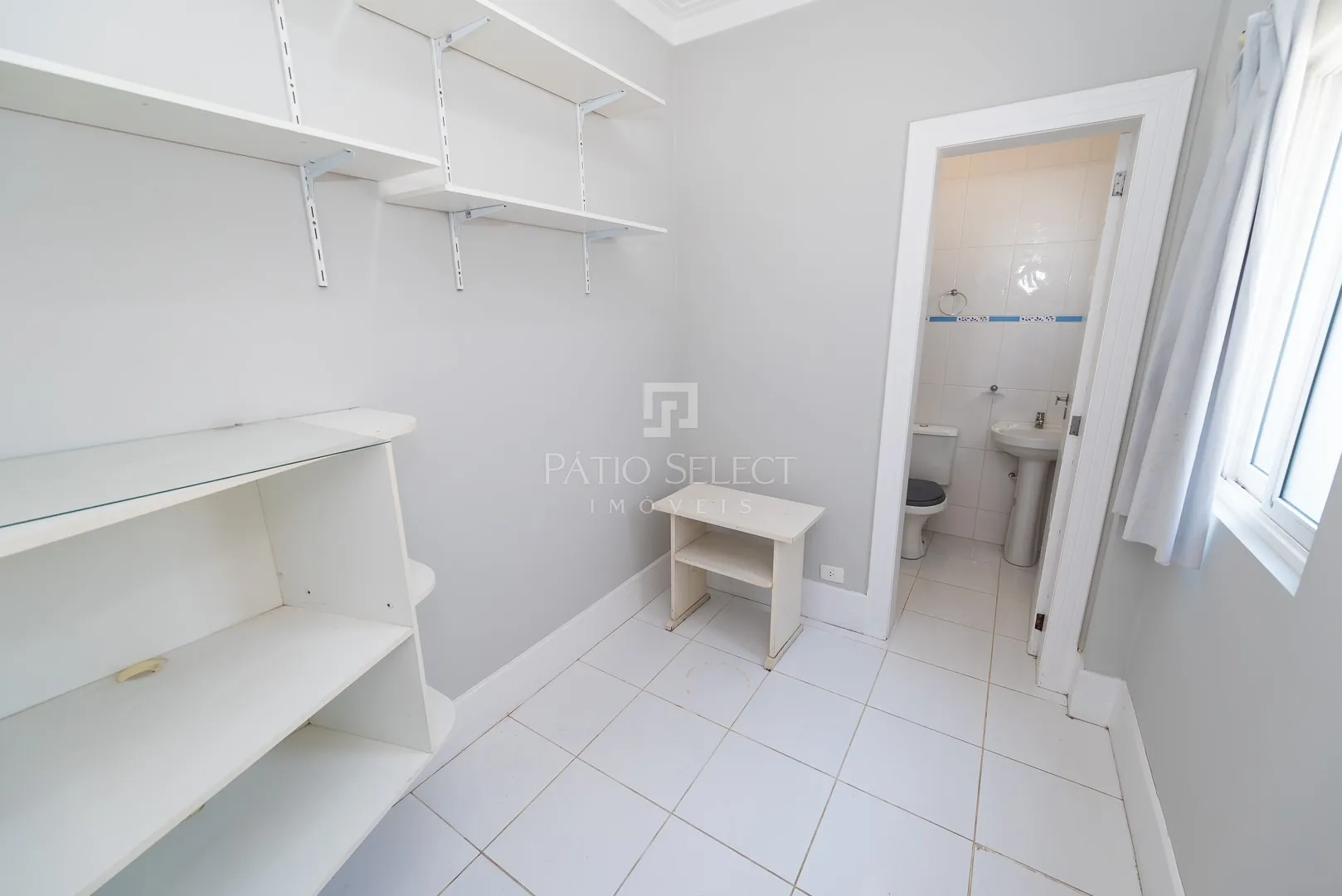 Furnished house, 305 m², with a bathtub — photo 108