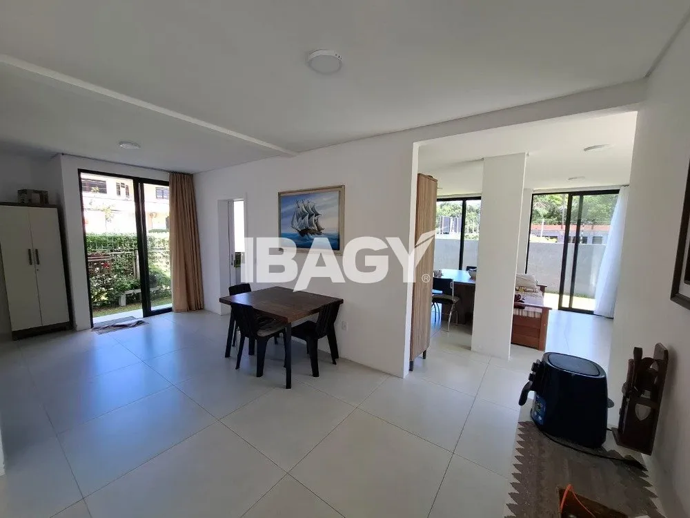 Furnished house with 4 en-suites and 220 m², no parking — photo 31