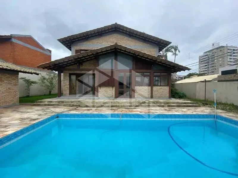 Residential house with 5 bedrooms and balcony grill