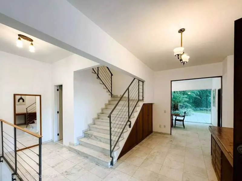Casa triplex com 3 quartos e 5 banheiros — photo 2
