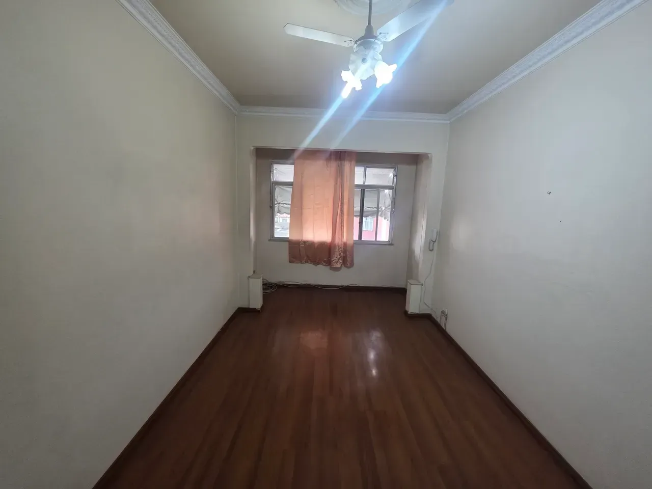 Apartment, 90 m², with wood or laminate floors — photo 5