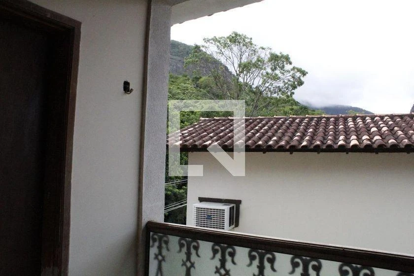 House with a balcony and 6 bedrooms plus 5 parking — photo 17