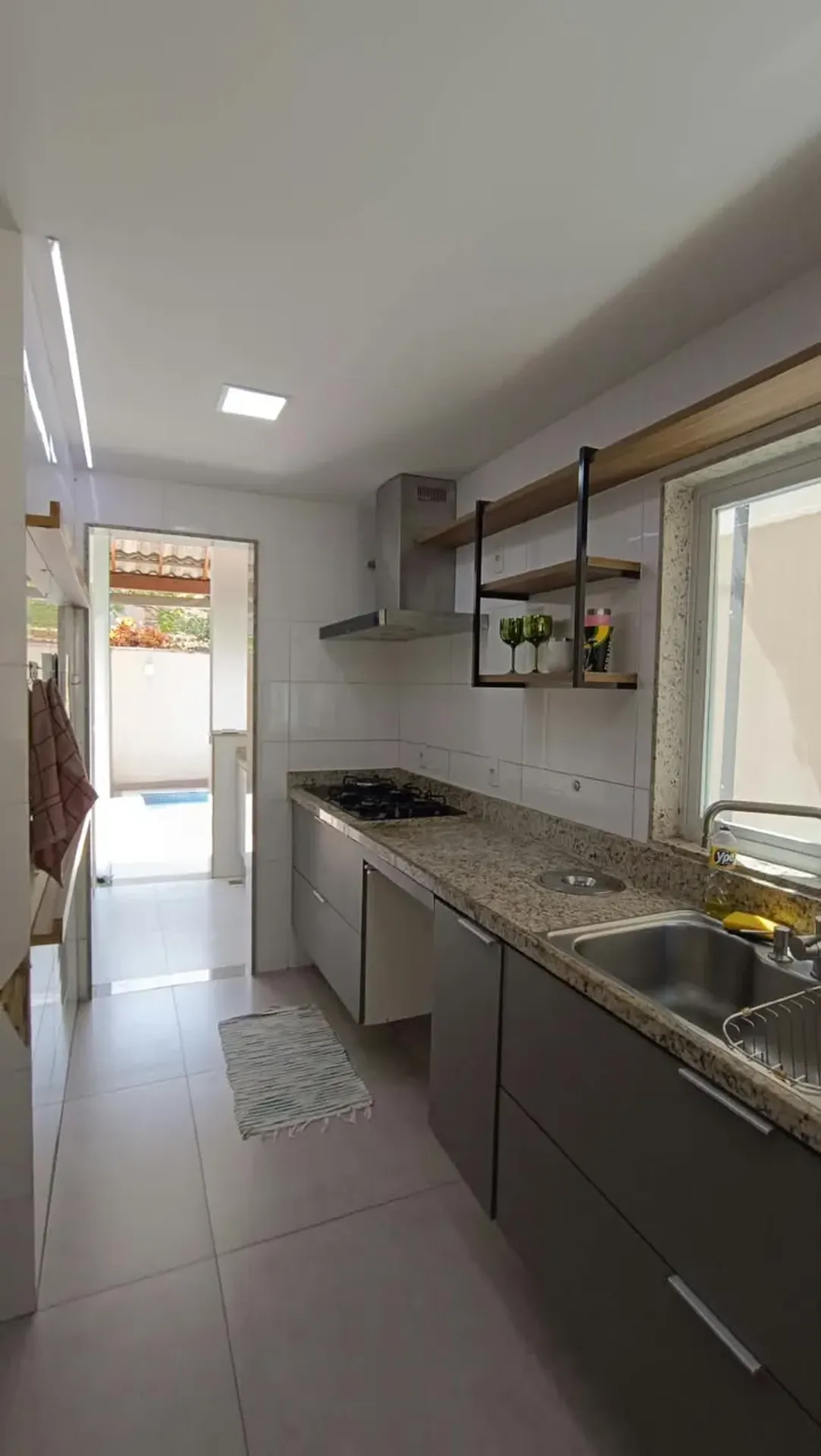 Furnished house with 3 bedrooms and 4 bathrooms — photo 31