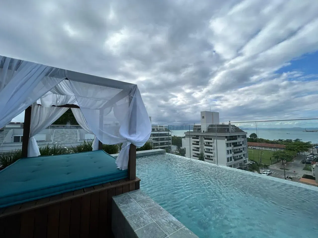 Apartamento amueblado de 3 suites y 115 m² — photo 6