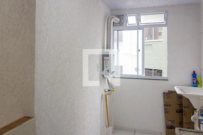 Apartamento de 2 quartos com piso de madeira ou laminado — photo 45