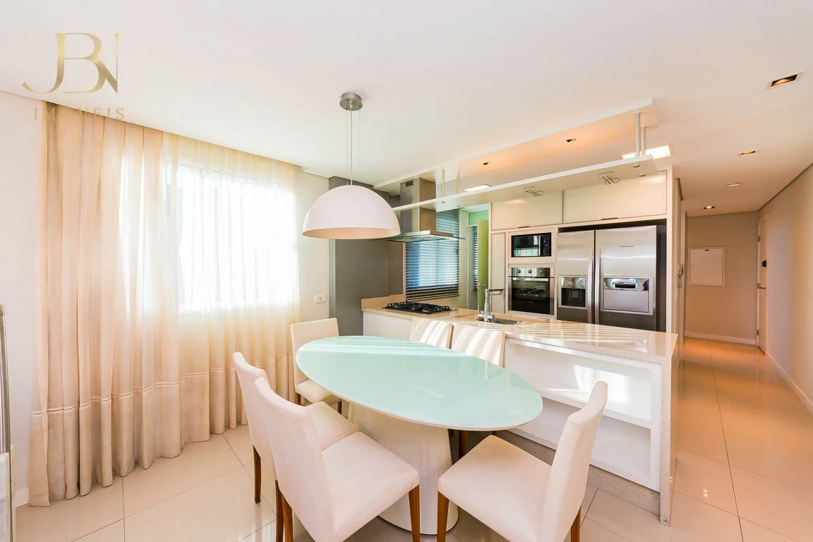 Apartamento mobiliado de 1 quarto com suíte e 2 vagas — photo 4