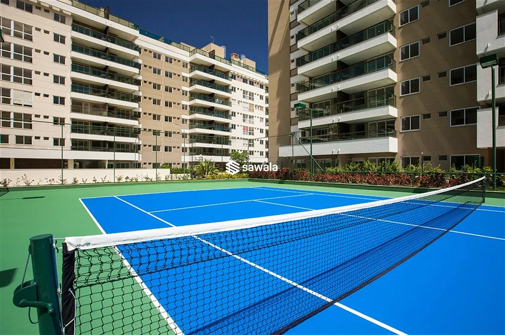 2-bedroom apartment in a building with a pool — photo 9