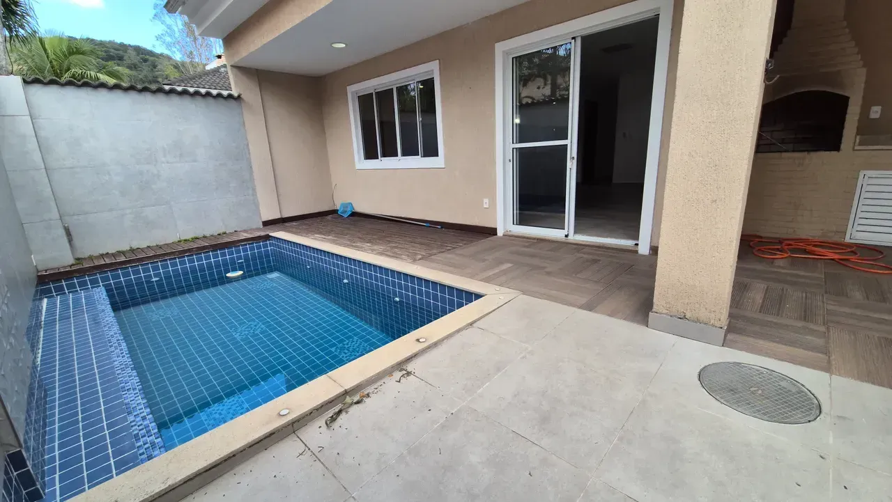 4-bedroom house with a washing machine in Rio de Janeiro