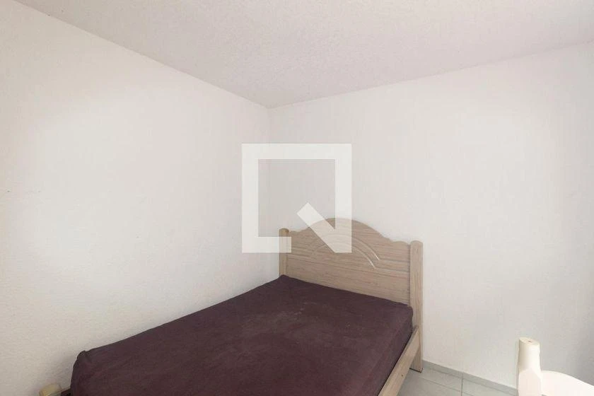 2-bedroom apartment in a building with a pool — photo 23