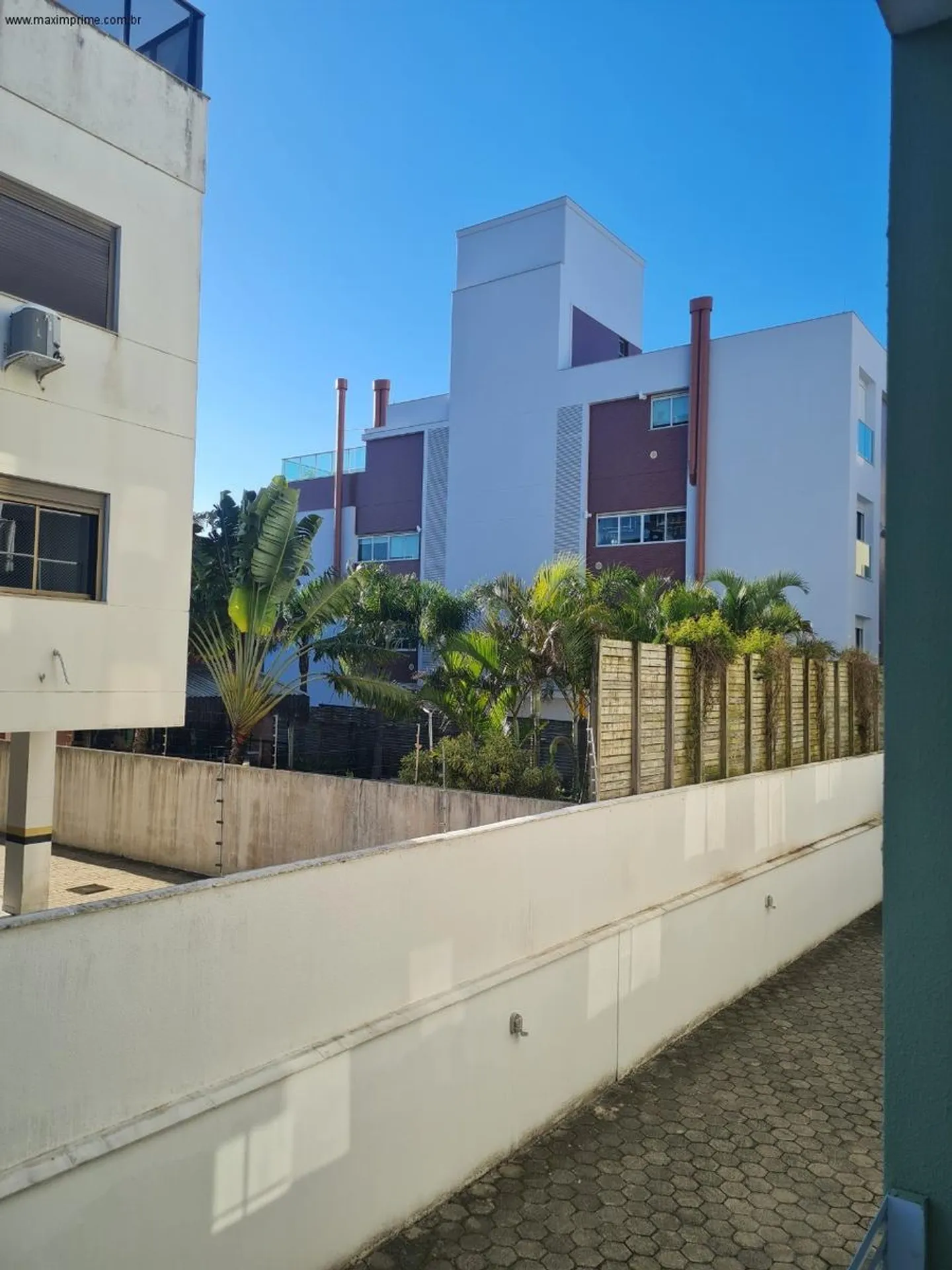 Furnished 2-bedroom apartment 63 m² with balcony