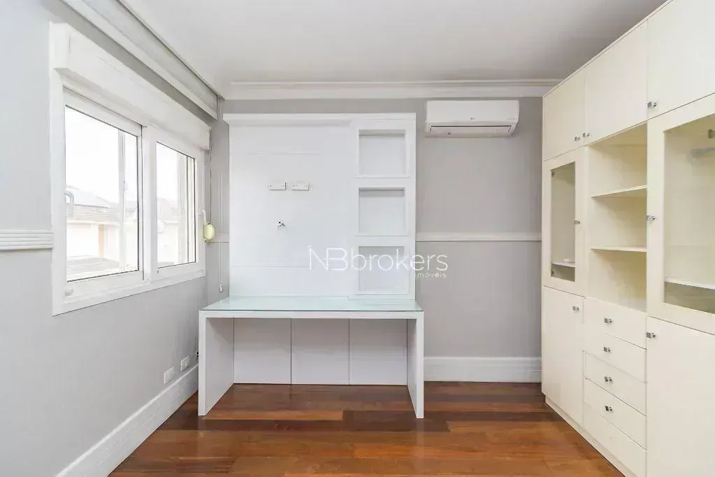 Furnished house with 4 bedrooms and a private garden — photo 53