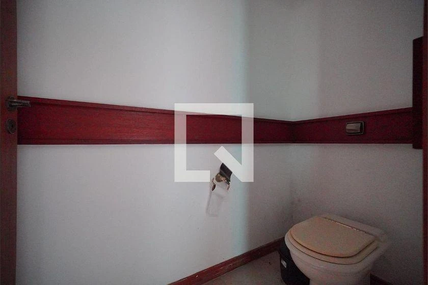 Панорамные окна и 7 спален: дом 700 м² — photo 33