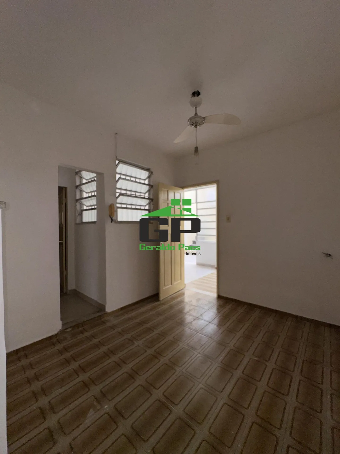 Unfurnished house with 4 bedrooms and a balcony — photo 24