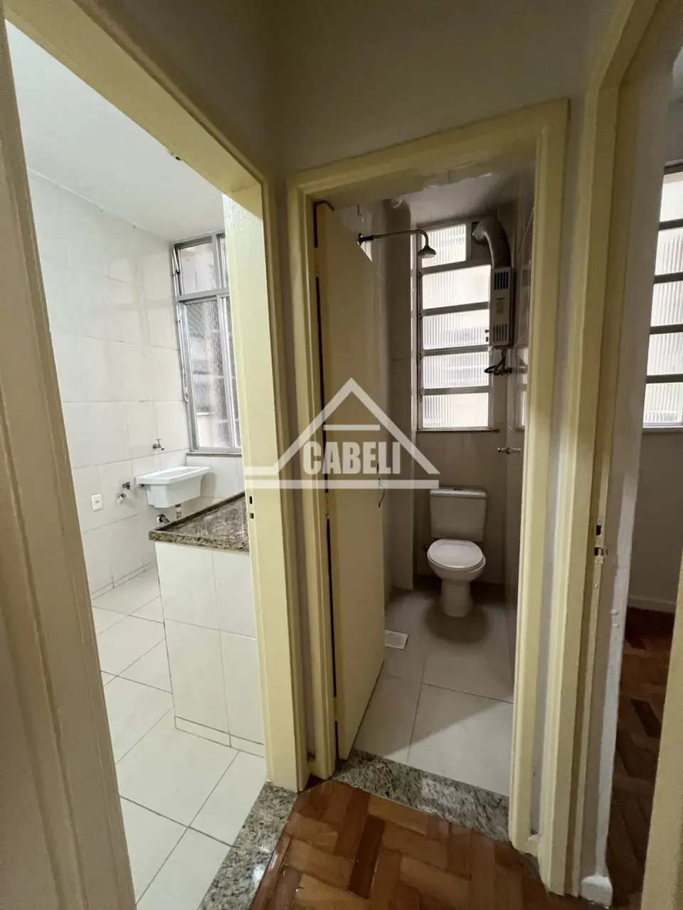 2-bedroom apartment with 2 bathrooms, no parking — photo 5