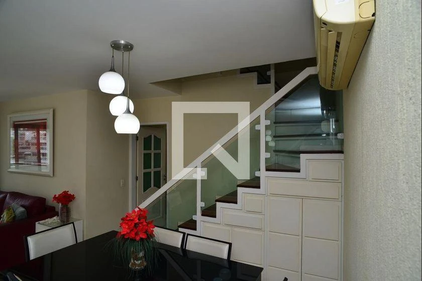 3-bedroom apartment in a building with a gym — photo 32