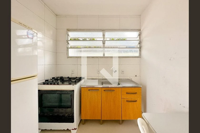 Kitnet mobiliada com 1 quarto e 1 banheiro — photo 12