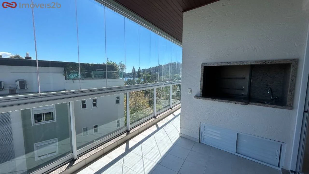3 en-suite bedroom apartment with gourmet balcony 206 m² — photo 3