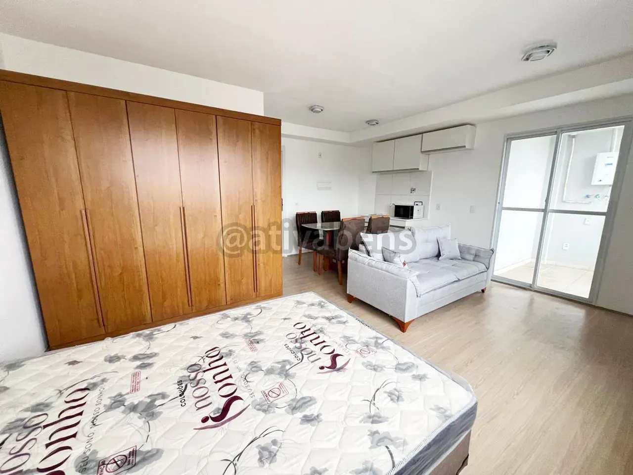 Furnished 1-bedroom apartment with 37 m² on the 19th floor — photo 20