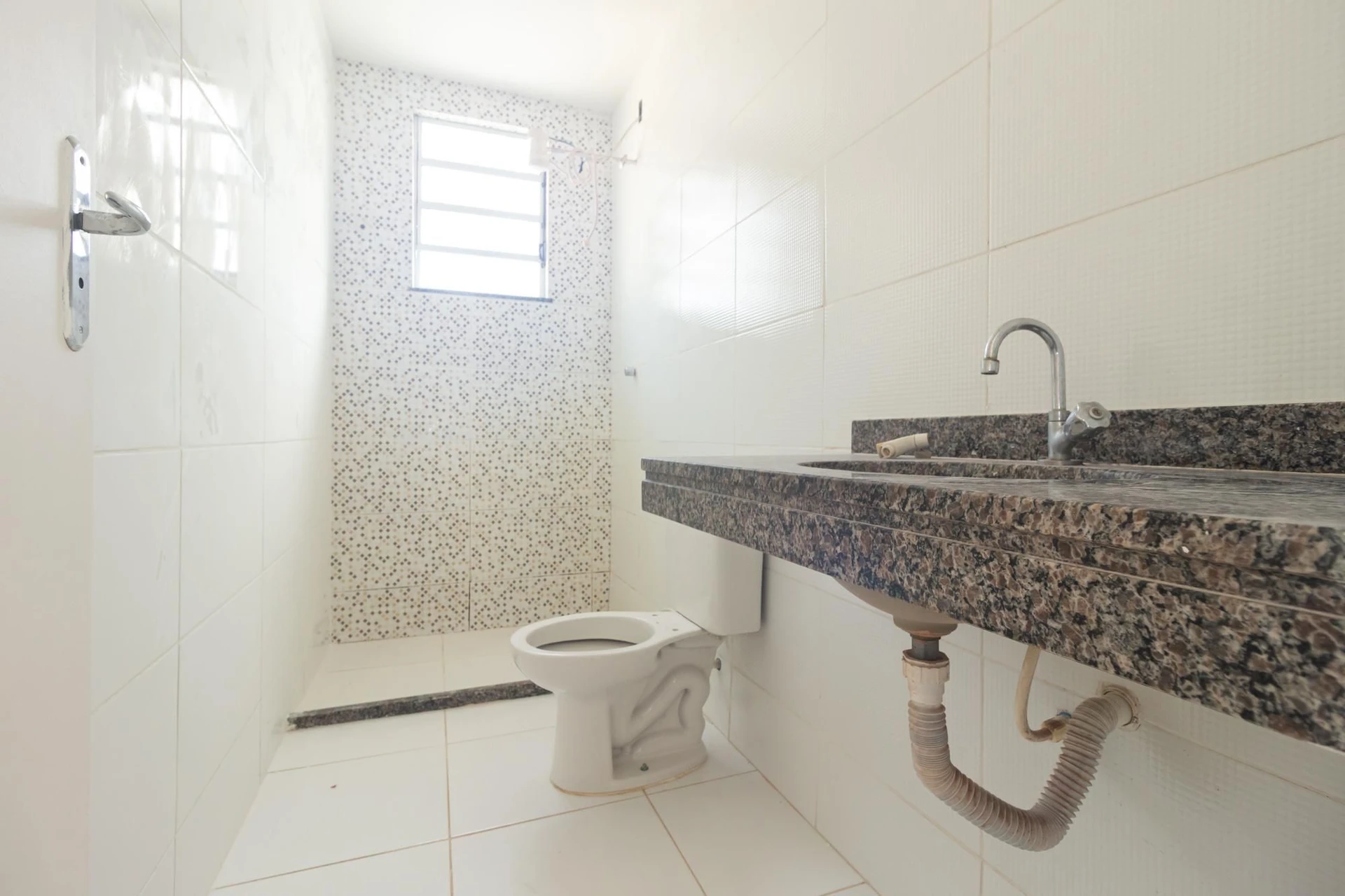 2-bedroom house with a garden — photo 28