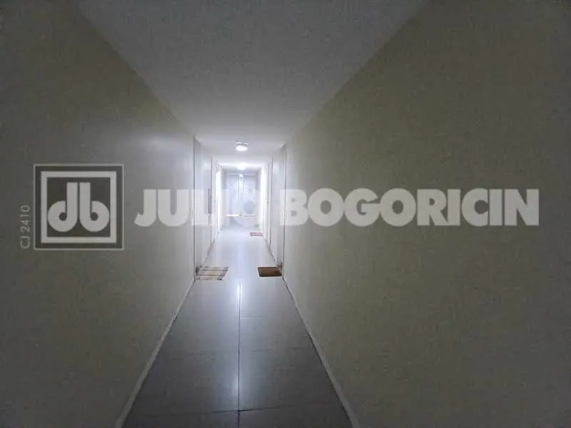 Рабочее место и 3 спальни: квартира 53 м² — photo 25