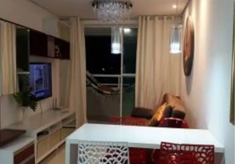 Apartamento mobiliado com varanda fechada com vidro