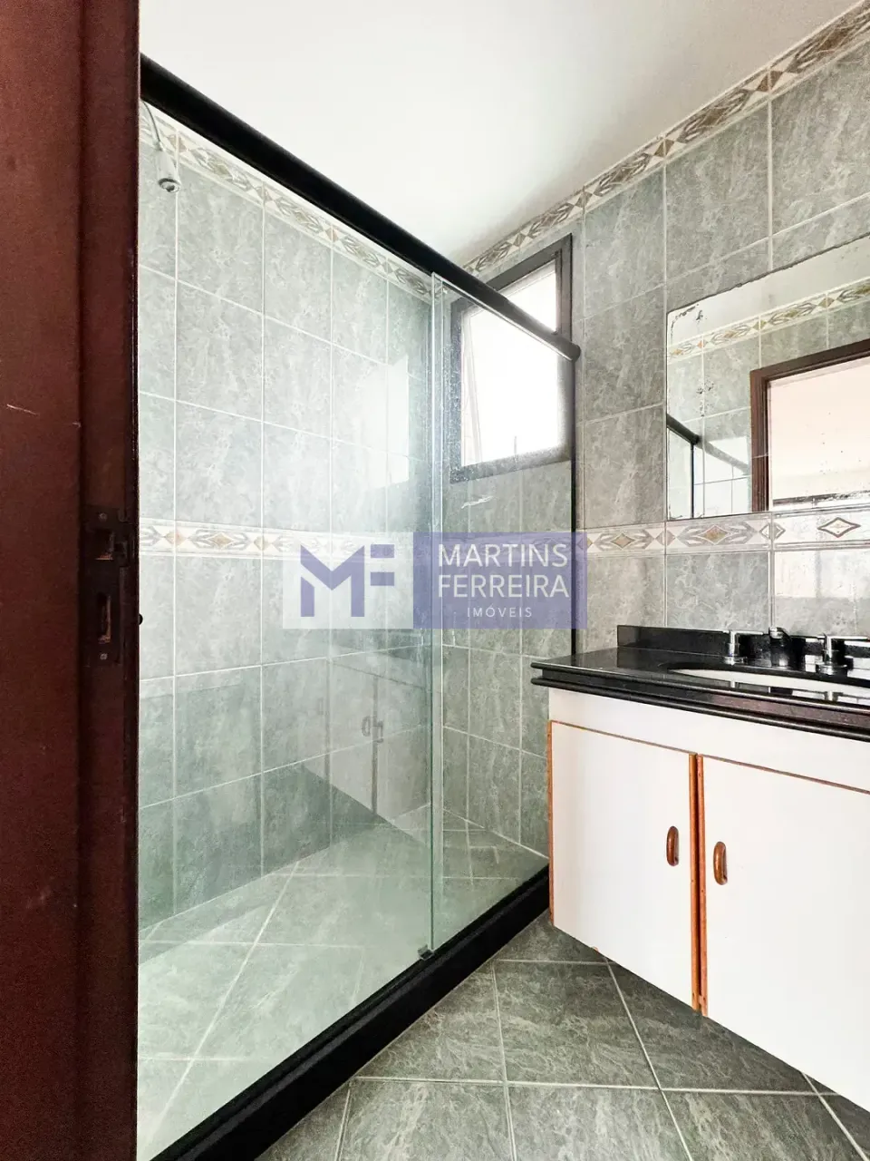 Rental penthouse with 3 suites and a closed-off kitchen — photo 14