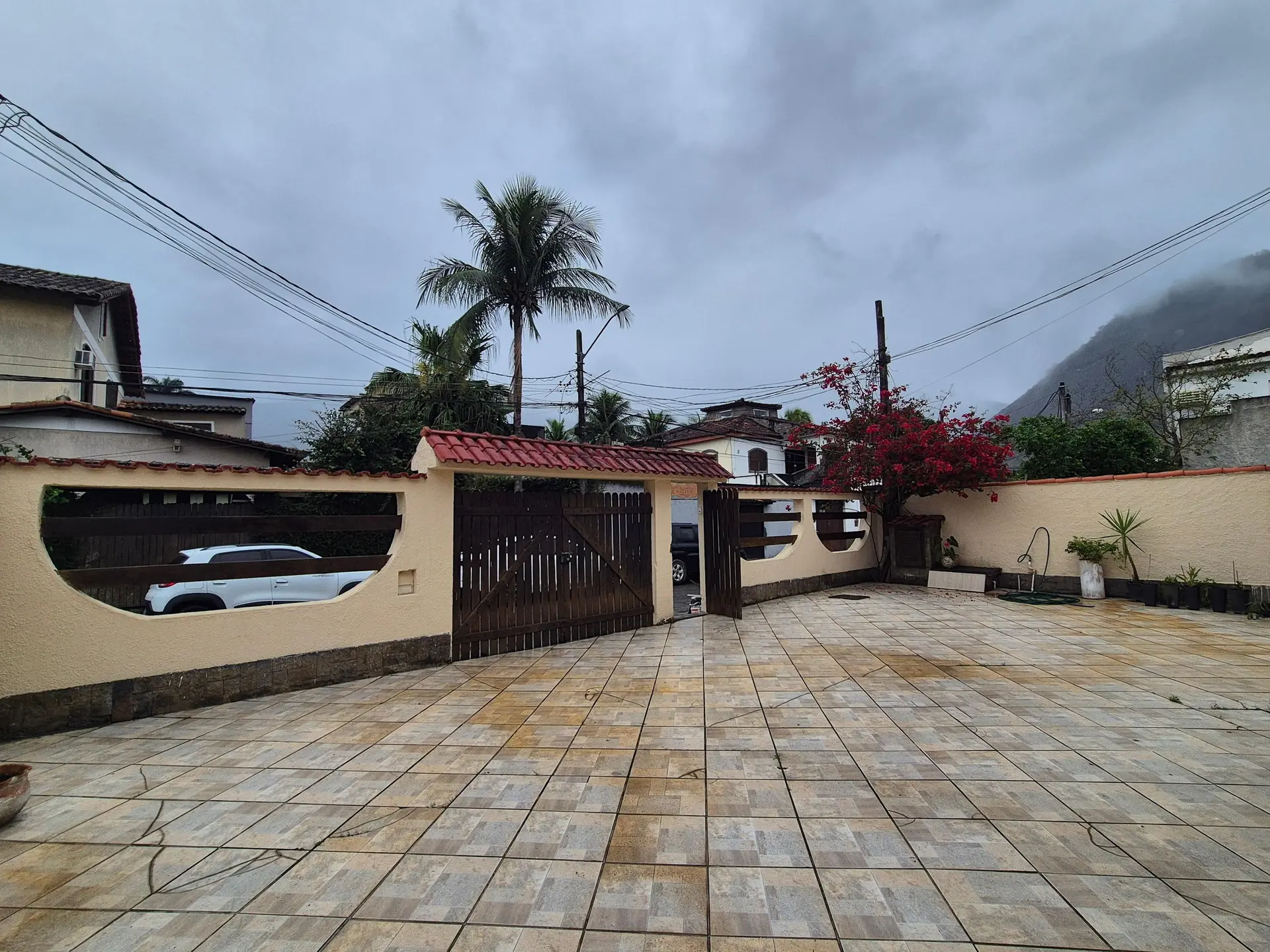 Casa em condomínio com 3 suítes e churrasqueira na varanda — photo 61