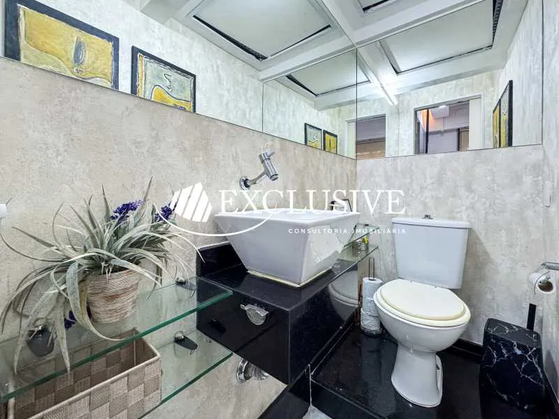 Apartamento mobiliado com 3 quartos e 4 banheiros — photo 16