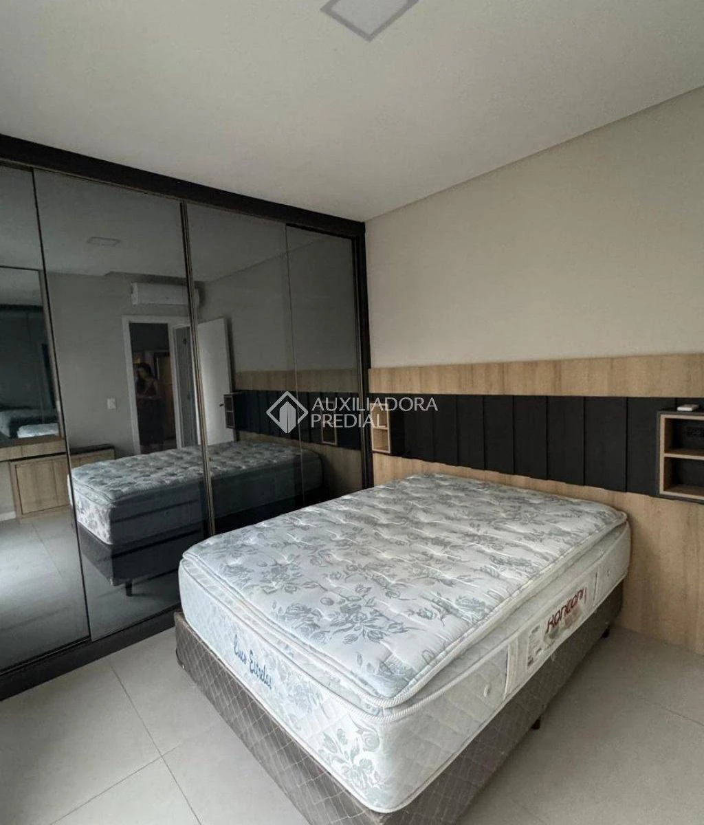 Furnished apartment, 38 m², with a washing machine — photo 3
