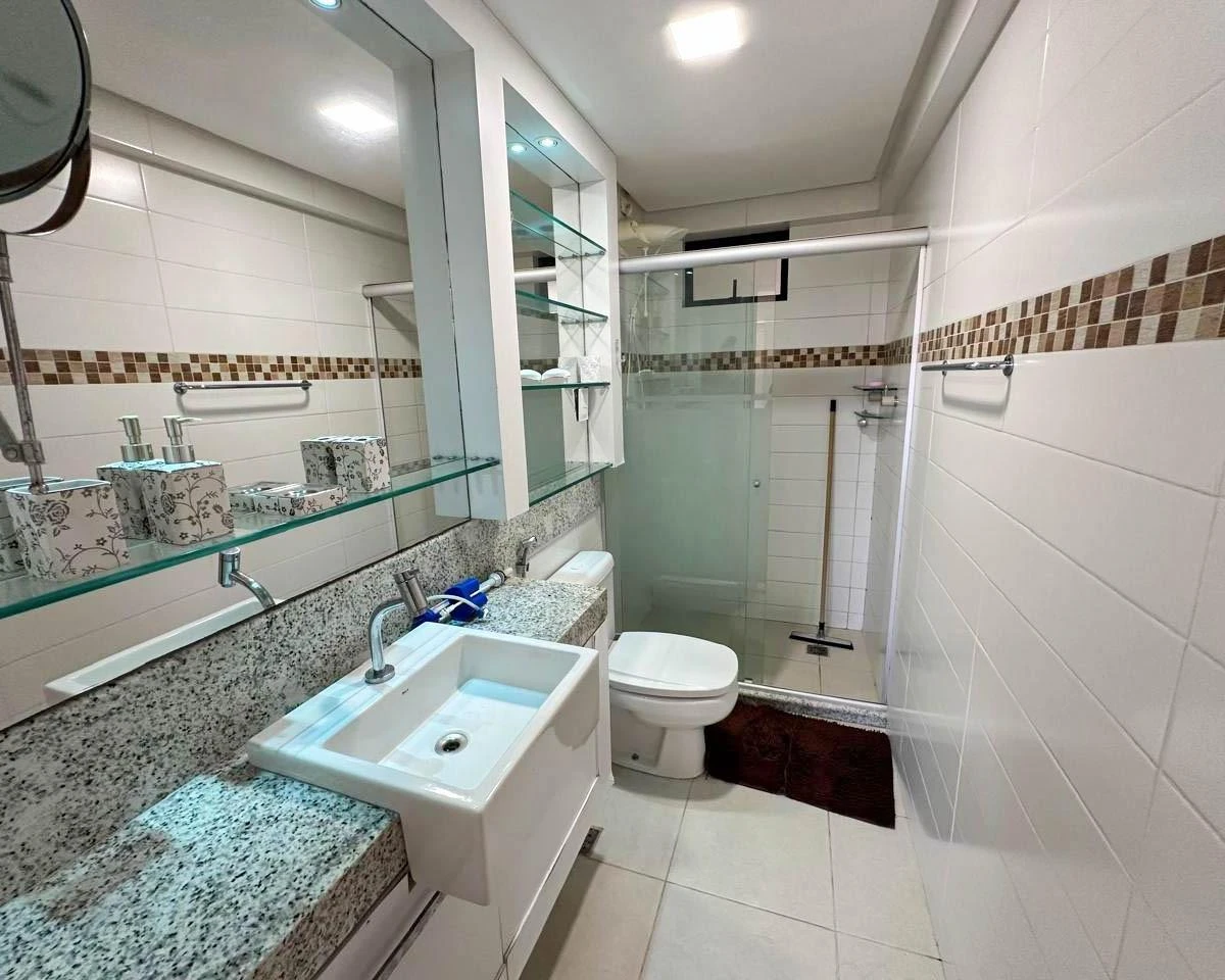 Furnished apartment, 68 m², with a washing machine — photo 8