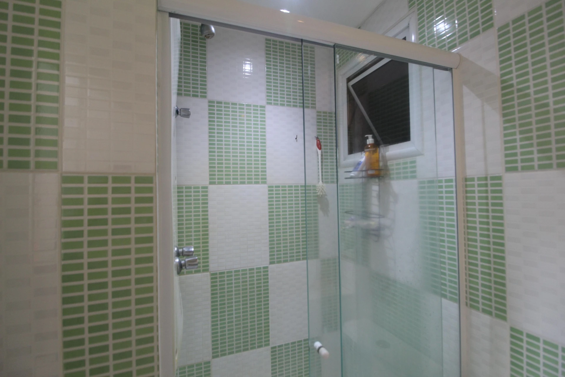 Apartamento mobiliado com 2 quartos e varanda — photo 2
