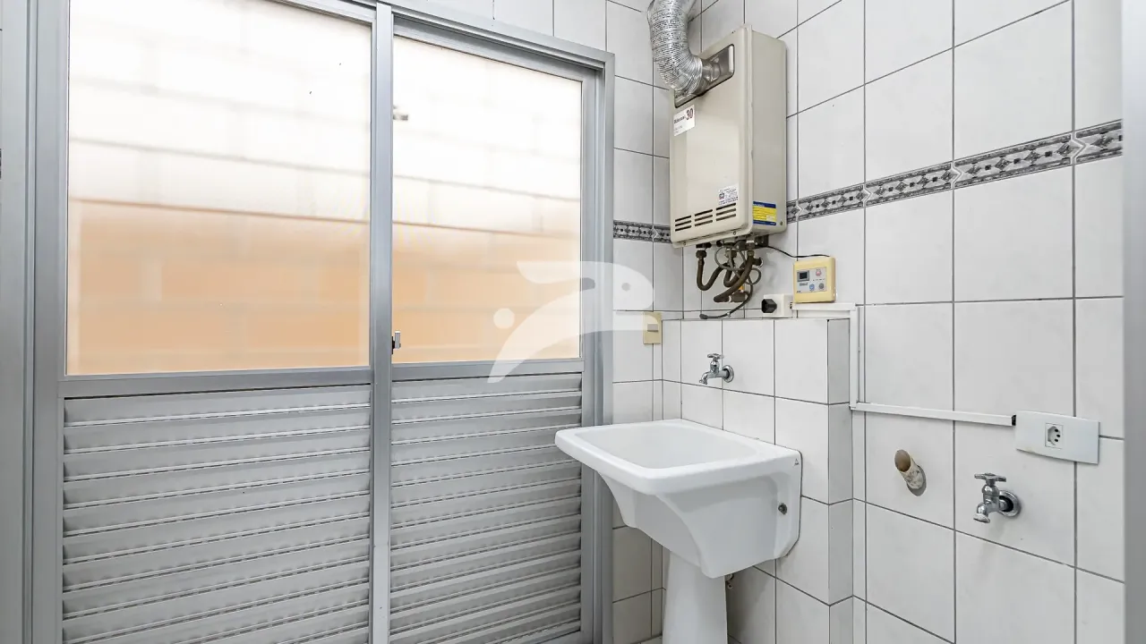 3-bedroom apartment with balcony grill — photo 9
