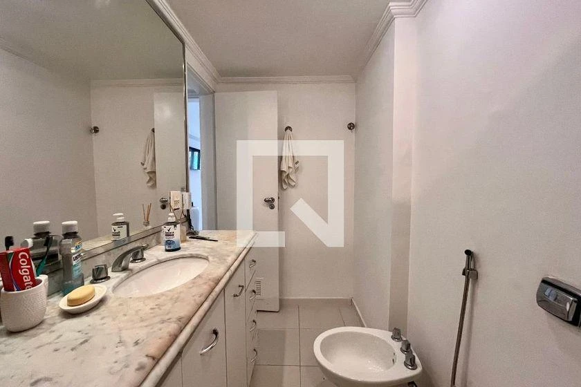 Apartment for rent with 3 bedrooms, 2 baths and 170 m² — photo 35